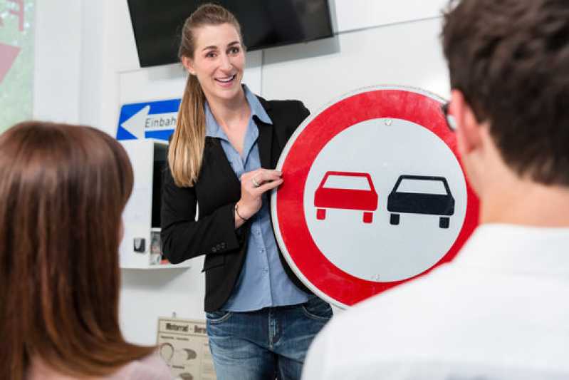 Curso de Reciclagem para Condutor de Veículo de Emergência Rodovia Rs - Curso de Reciclagem para Condutor de Veículo de Emergência